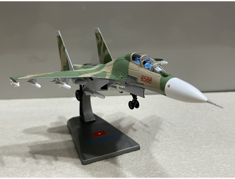 ​Mô hình trưng bày Sukhoi SU-30 Mk2 Việt Nam tỷ lệ 1:100 kim loại