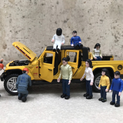 Mô hình Người công nhân GARA, Gia đình tỷ lệ 1:32