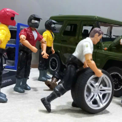 ​Mô hình Nhân vật Người thợ GARA tỷ lệ 1:18
