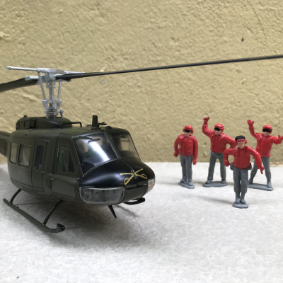 Mô hình Nhân vật Pilot tàu sân bay tỷ lệ 1:32