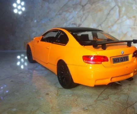Đồ chơi mô hình xe Ô Tô BMW M3 GTS tỷ lệ 1:32