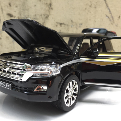 Đồ chơi mô hình xe Ô TÔ TOYOTA land Cruiser tỳ lệ 1:24