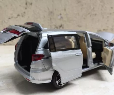 Mô hình xe Ô TÔ Honda Odyssey 2017 tỷ lệ 1:32