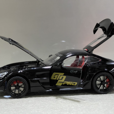 Mô hình ô tô MERCEDES AMG GT2PRO tỷ lệ 1:24 Mô hình ô tô MERCEDES AMG GT2PRO tỷ lệ 1:24