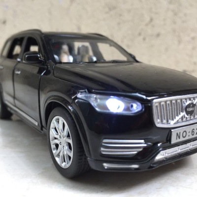 Đồ chơi mô hình xe Ô TÔ VOLVO XC90 tỉ lệ 1:32