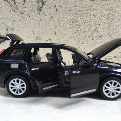 Đồ chơi mô hình xe Ô TÔ VOLVO XC90 tỉ lệ 1:32