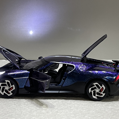 ​Mô hình Siêu xe Bugatti La Voiture Noire tỷ lệ 1:32