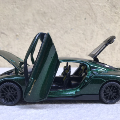 Mô hình siêu xe Koenigsegg GEMERA tỷ lệ 1:32
