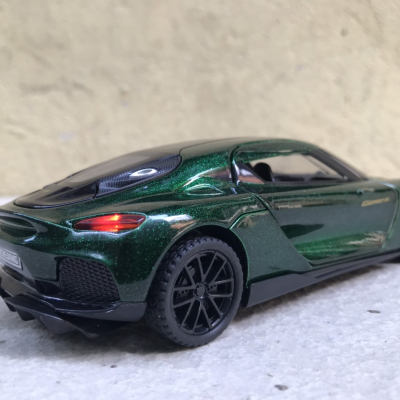 Mô hình siêu xe Koenigsegg GEMERA tỷ lệ 1:32