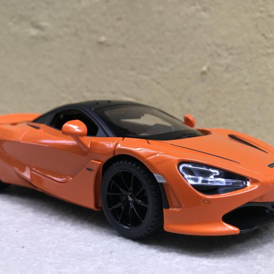 Mô hình siêu xe MCLAREN 720S  tỷ lệ 1:24
