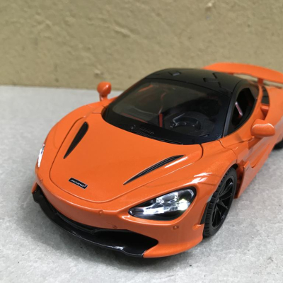 Mô hình siêu xe MCLAREN 720S  tỷ lệ 1:24