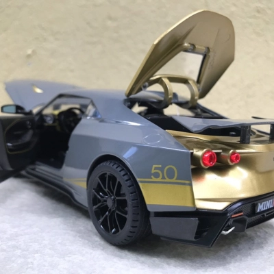 Mô hình siêu xe NISSAN GT- R350 2022 tỷ lệ 1:24