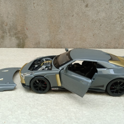 ​Mô hình Siêu xe NISSAN RT-50  tỷ lệ 1:32