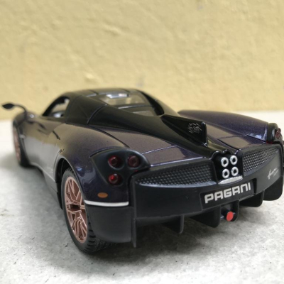 Mô hình Siêu xe PAGANI Huayra Dinastia tỷ lệ 1:32
