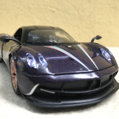 Mô hình Siêu xe PAGANI Huayra Dinastia tỷ lệ 1:32