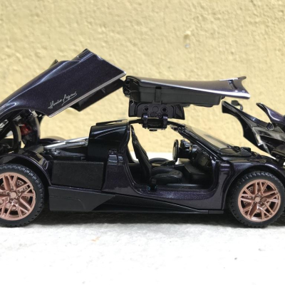 Mô hình Siêu xe PAGANI Huayra Dinastia tỷ lệ 1:32