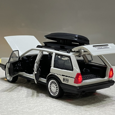 ​​Mô hình trang trí xe volkswagen santana Quantum tỷ lệ 1:32 (XVOW32SA)