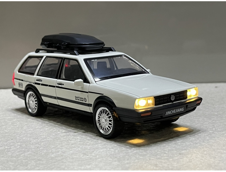 ​​Mô hình trang trí xe volkswagen santana Quantum tỷ lệ 1:32 (XVOW32SA)