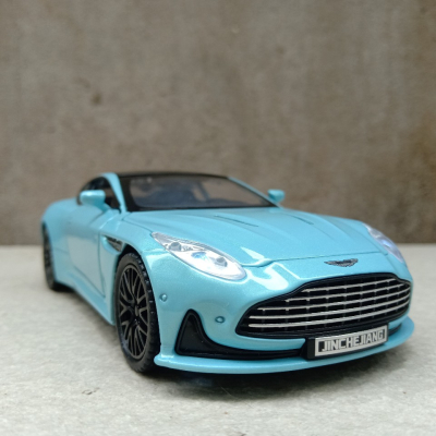 Mô hình xe Aston Martin DB12 tỷ lệ 1:32
