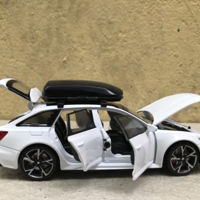 Mô hình xe AUDI RS6 2024 tỷ lệ 1:32