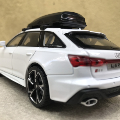 Mô hình xe AUDI RS6 2024 tỷ lệ 1:32