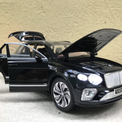 Mô hình xe Bently BENTAYGA 2022 tỷ lệ 1:24
