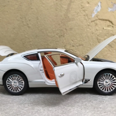Mô hình xe Bently CONTINENTAL tỷ lệ 1:24