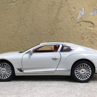 Mô hình xe Bently CONTINENTAL tỷ lệ 1:24
