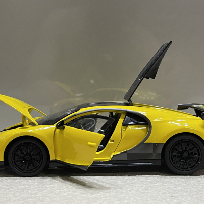 ​Mô hình xe Bugatti Chiron Pur Sport tỷ lệ 1:24