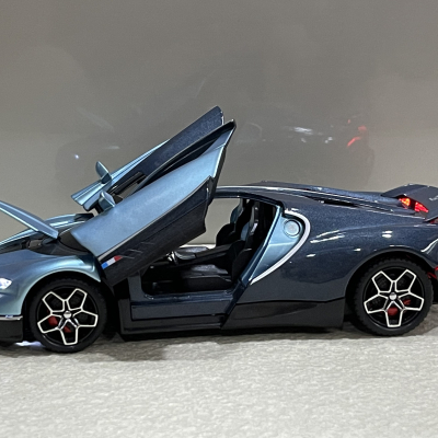 ​Mô hình xe Bugatti Tourbillon tỷ lệ 1:24