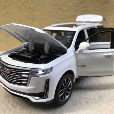 Mô hình xe CADILLAC Escalade  tỷ lệ 1:24