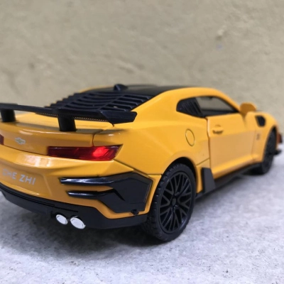 Mô hình xe CHEVROLET Camaro tỷ lệ 1:32