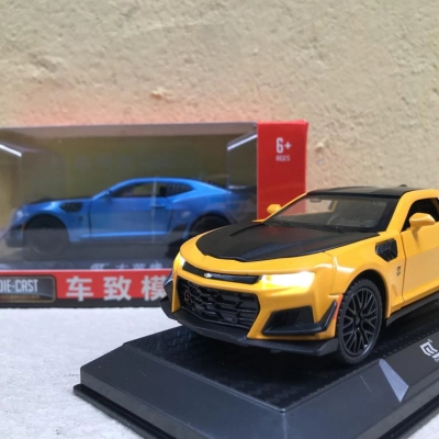 Mô hình xe CHEVROLET Camaro tỷ lệ 1:32