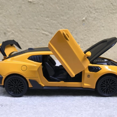Mô hình xe CHEVROLET Camaro tỷ lệ 1:32