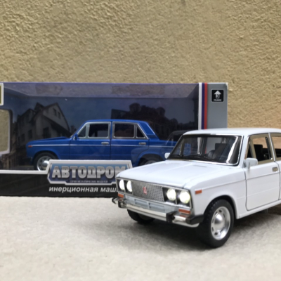 Mô hình xe cổ LADA 2106 tỷ lệ 1:24