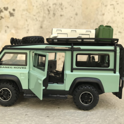 ​Mô hình xe cổ land Rover Defender Van  tỷ lệ 1:32