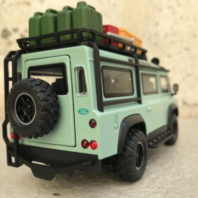 ​Mô hình xe cổ land Rover Defender Van  tỷ lệ 1:32