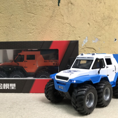 Mô hình xe Địa hình Shaman 8x8 tỷ lệ 1:24