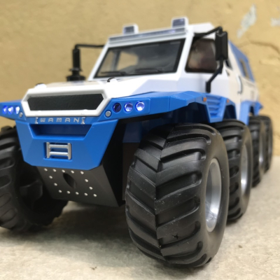 Mô hình xe Địa hình Shaman 8x8 tỷ lệ 1:24