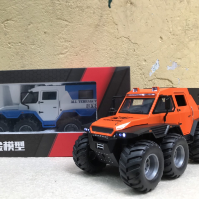 Mô hình xe Địa hình Shaman 8x8 tỷ lệ 1:24
