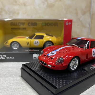 ​Mô hình xe Ferrari 250 GTO tỷ lệ 1:32
