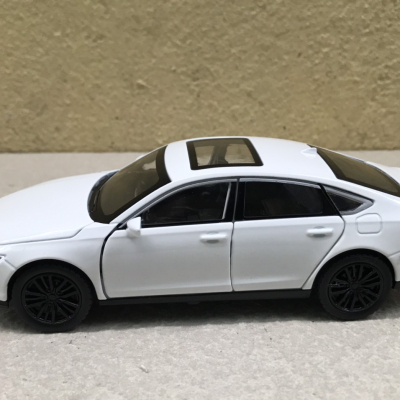 Mô hình xe Honda Accord 2024 tỷ lệ 1:32