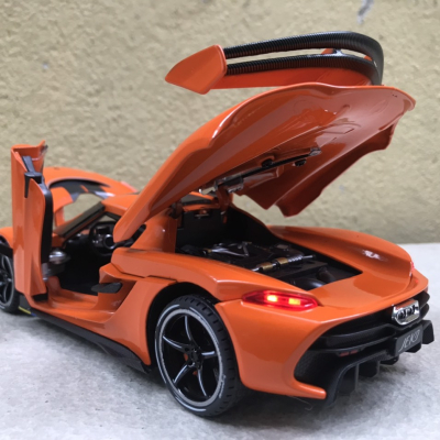 Mô hình xe Koenigsegg Jesko tỷ lệ 1:24