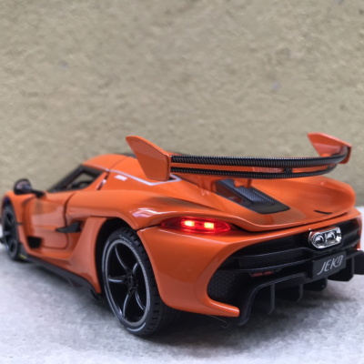 Mô hình xe Koenigsegg Jesko tỷ lệ 1:24