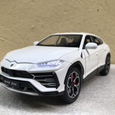 Mô hình xe Lamborghini URUS 2022  tỷ lệ 1:24
