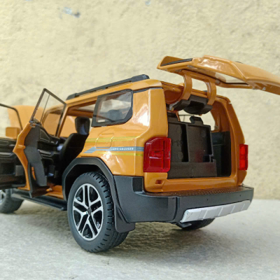 Mô hình xe land Cruiser PRADO LC250 2025 tỷ lệ 1:24