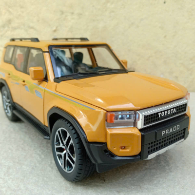 Mô hình xe land Cruiser PRADO LC250 2025 tỷ lệ 1:24
