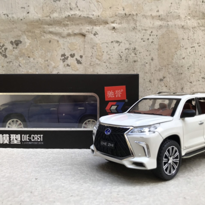 Mô hình xe LEXUS LX570 2022  tỷ lệ 1:24