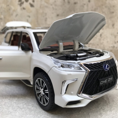 Mô hình xe LEXUS LX570 2022  tỷ lệ 1:24