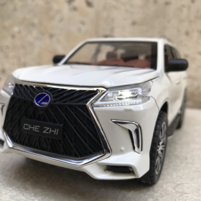 Mô hình xe LEXUS LX570 2022  tỷ lệ 1:24